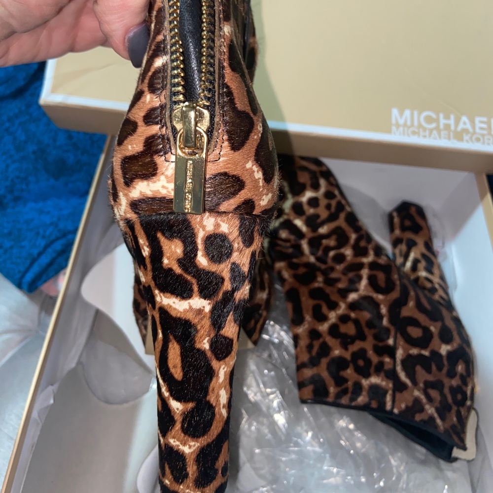 Michael Kors Heels - Picture 2 of 3